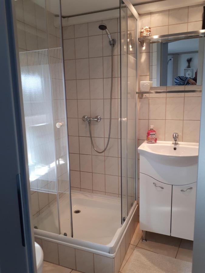Mini Vendeghaz Budaoers Buitenkant foto