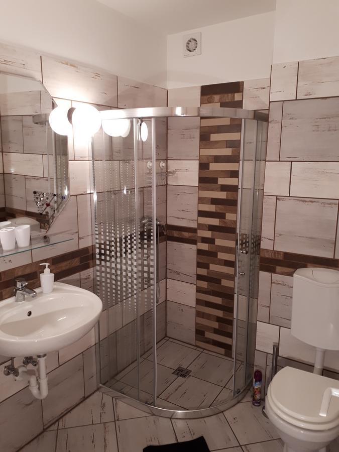 Mini Vendeghaz Budaoers Buitenkant foto